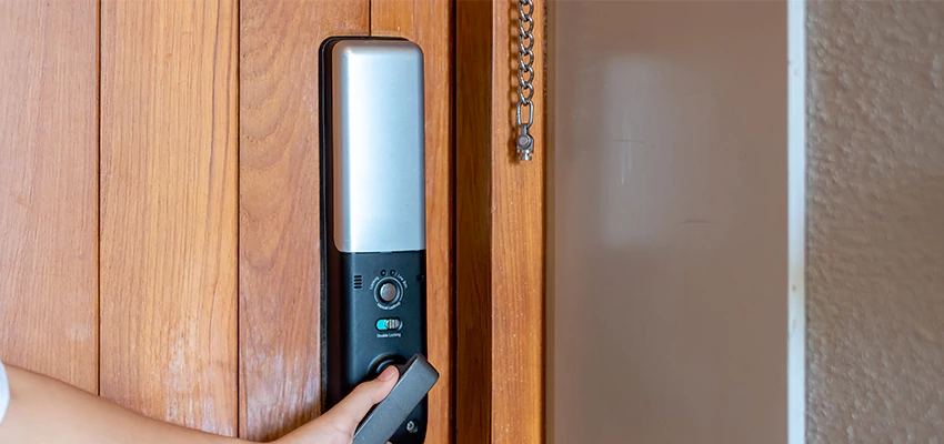 Home Security Electronic Locks Upgrades in La Presa, CA